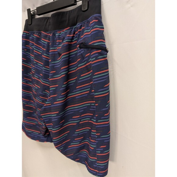 Lululemon T.H.E Short 9" *Size Medium* - Picture 7 of 9